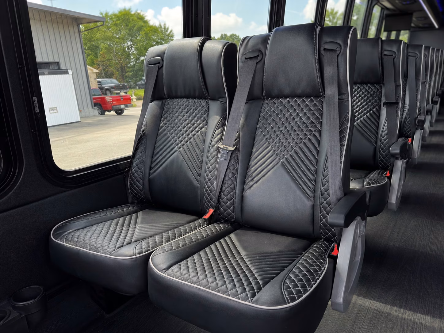bridal party minibus rentals for your mesquite wedding day
