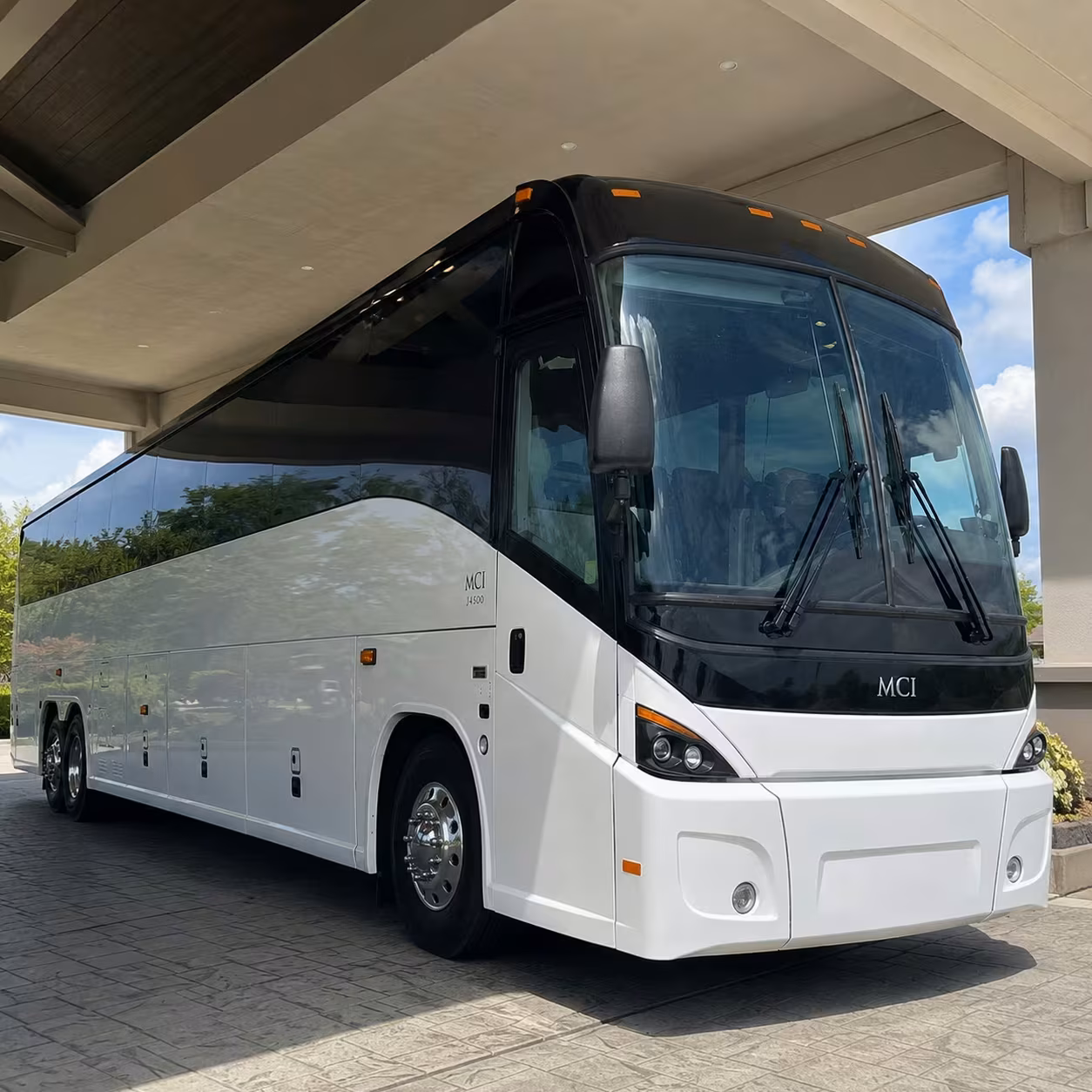 construction worksite shuttle buses in mesquite
